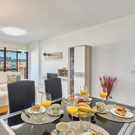 Luminoso Apartamento/ 5 Minutos De La Playa アパート